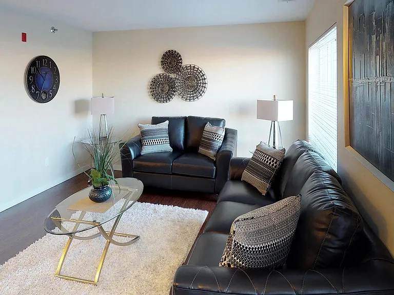 Legacy Heights Apartment Homes — Photo 6