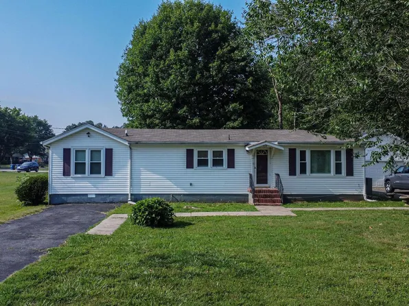 714 E 13th St, Benton, KY 42025