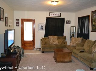 635 Court St, Clay Center, KS 67432