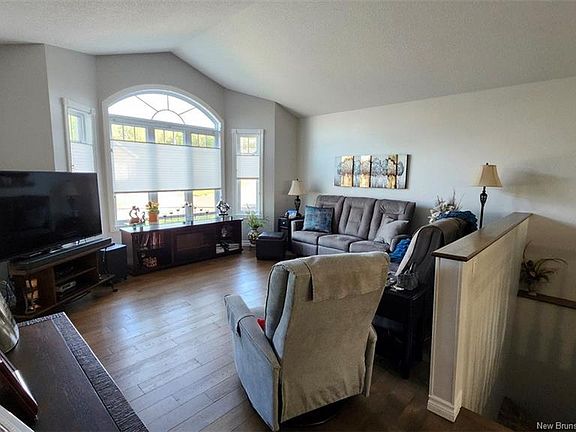 3rd image of 71 Breau Ave