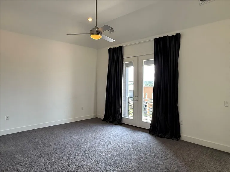 6117 Seville Dr — Photo 21