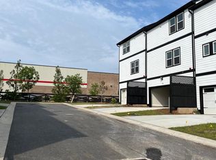 705 Mulberry Cir #705, Woodstock, GA