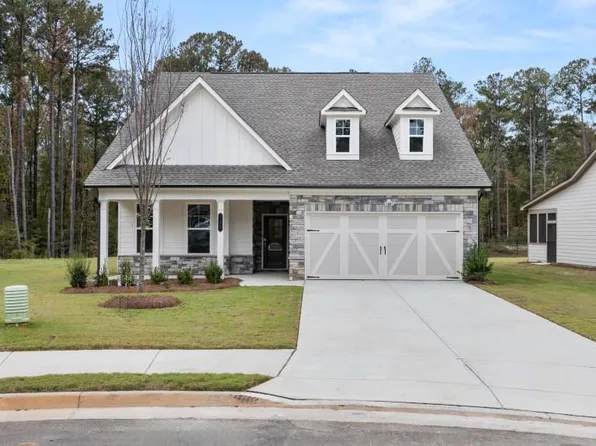 134 Airmont Dr, Sharpsburg, GA 30277