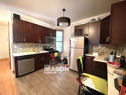 Rented by Mason Group LLC | media 17