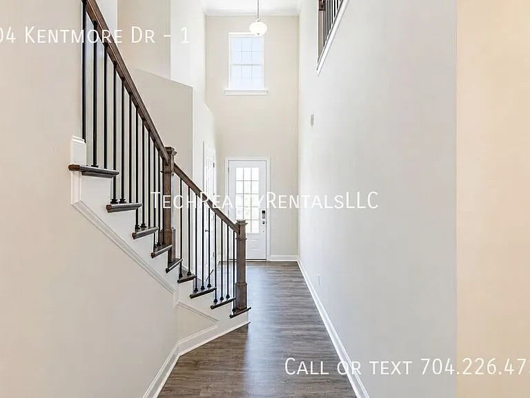 104 Kentmore Dr #1 — Photo 4