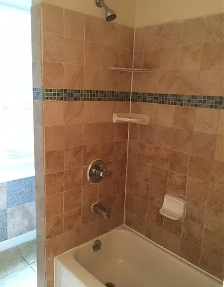 947 Sargent Ave — Photo 4