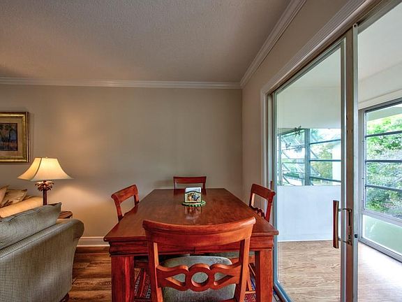 4th image of 1100 Ponce De Leon Cir