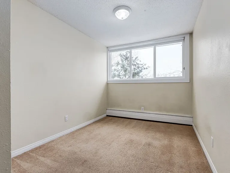 9700 Bonaventure Dr SE — Photo 25