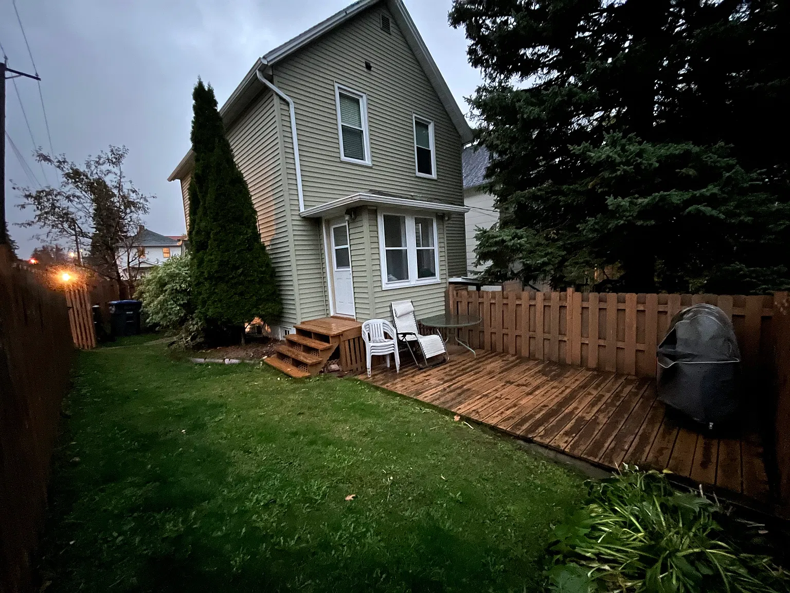 4 bed, $2,100 — Photo 2