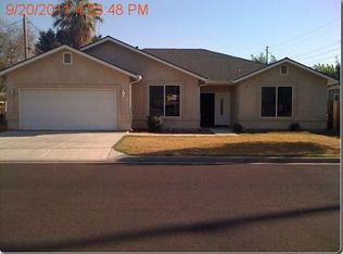 665 W Terrace Dr, Hanford, CA 93230