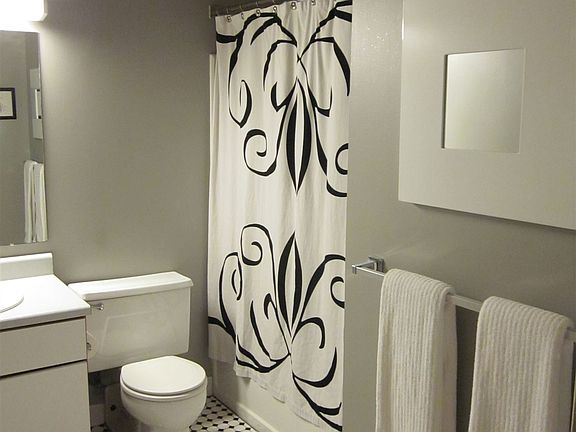 apartment 6