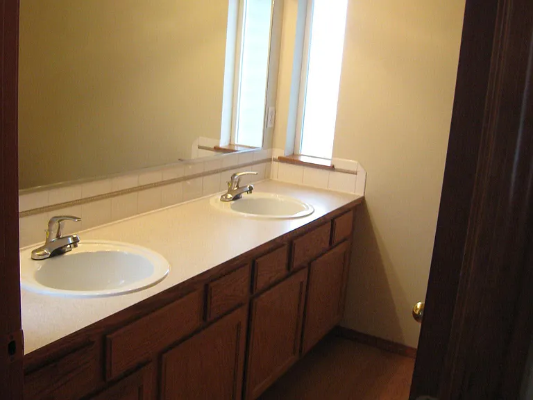 1010 S Newer Rd — Photo 8