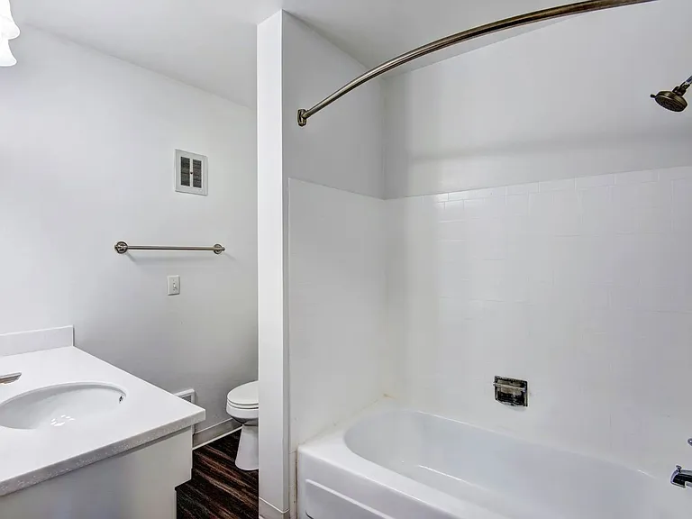 Asteria Place Apartments — Photo 16