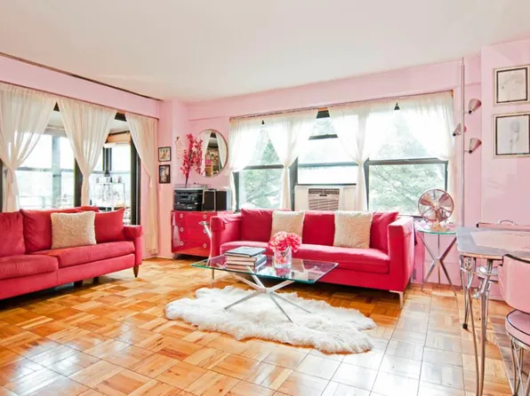 268 East Broadway image 1 of 7