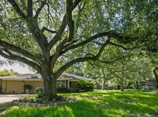 8319 Greenbush St, Houston, TX 77025