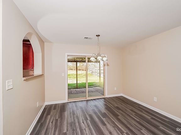 5th image of 180 Briar Ridge Ln