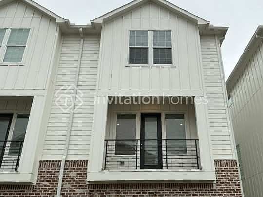 1st image of 709 Wilshire Brook Ln
