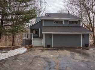 34462 Roseland Dr, Cumming, IA 50061