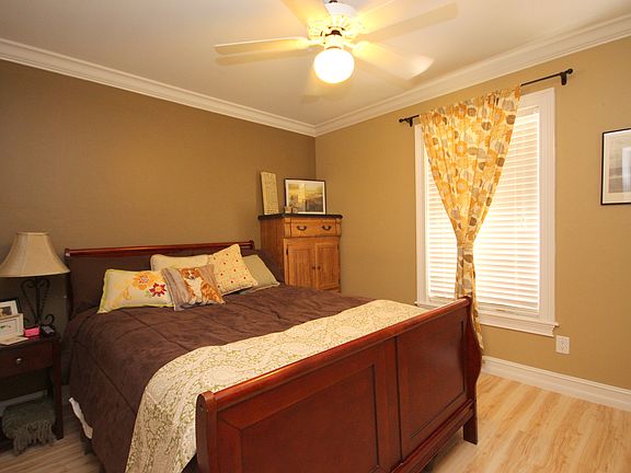 4th image of 25441 Pinson Dr