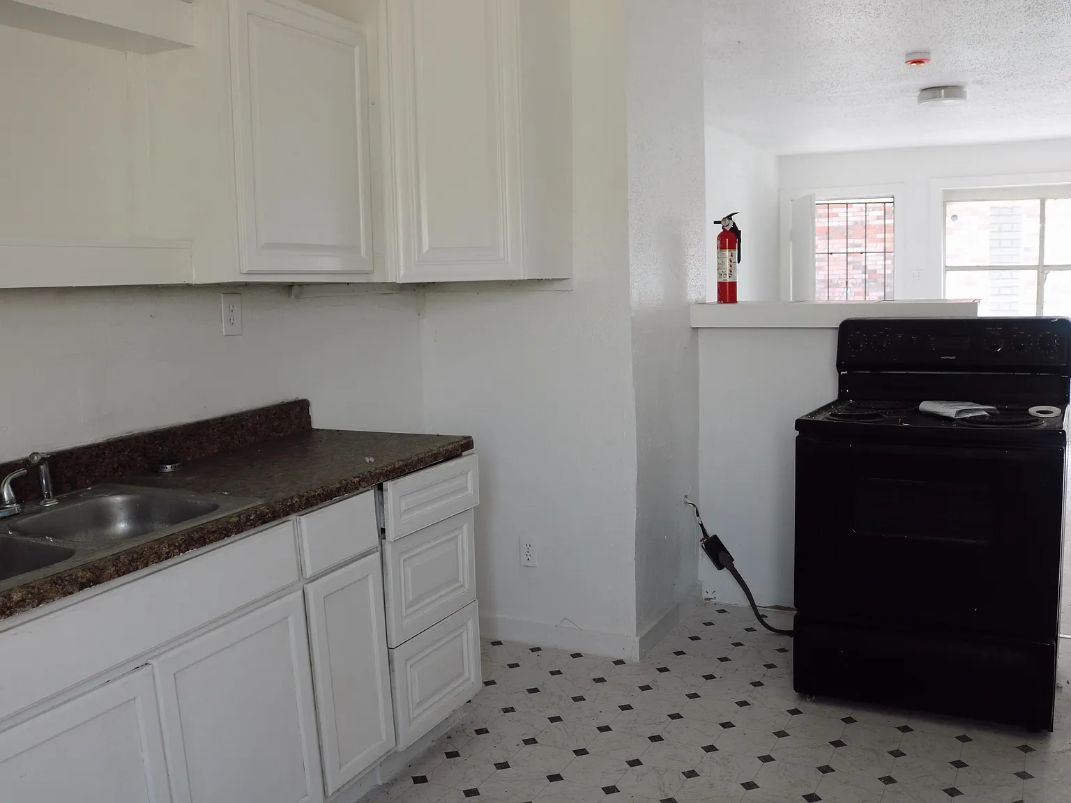 2 bed, 750 sqft, $850 — Photo 4