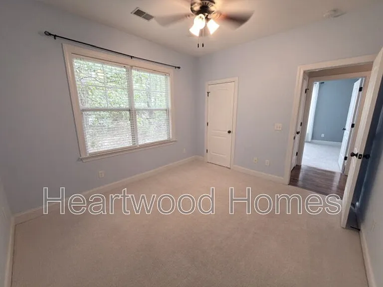 432 Jackson Ave — Photo 24