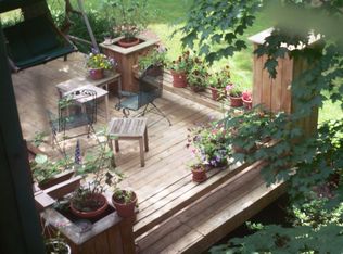 4 Olde Springs Ln, Cherry Hill, NJ 08034