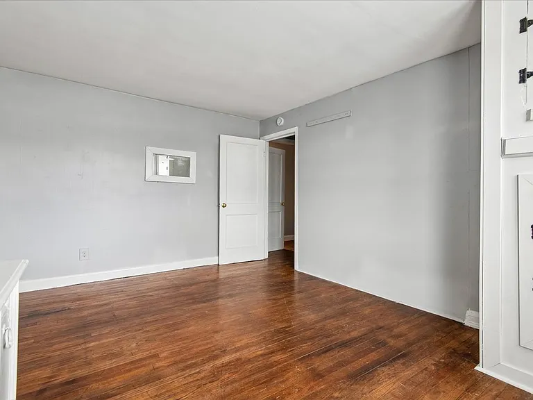 3914 Erdman Ave #1 — Photo 10
