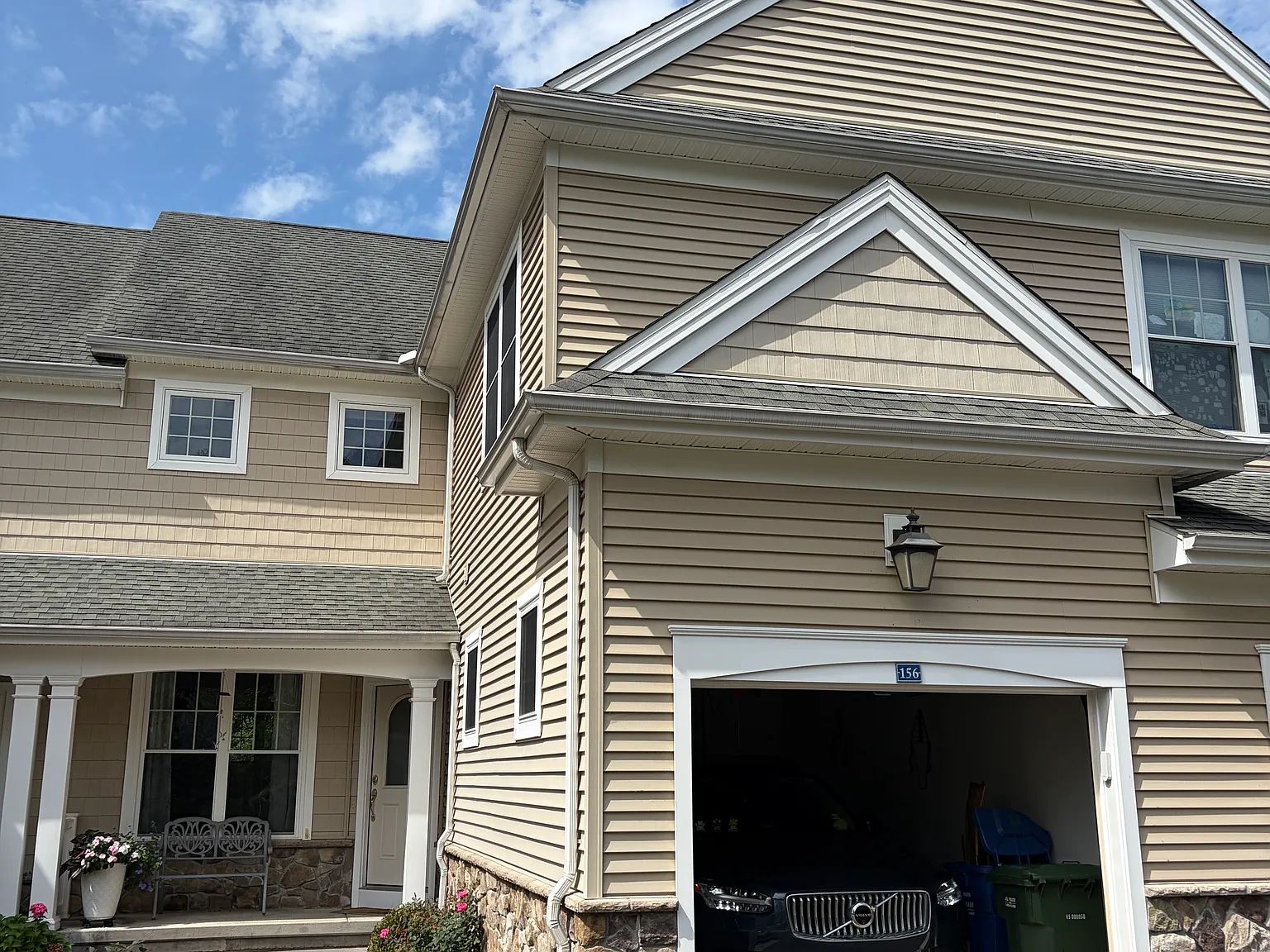 2 bed, 3.5 bath, 2170 sqft, $3,050 — Photo 2