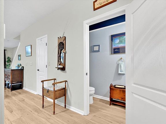 4th image of 341 Volterra Pl