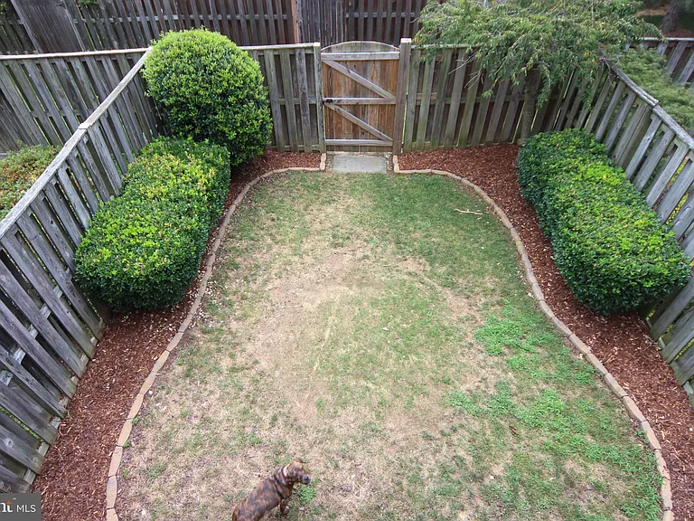 7491 Digby Grn — Photo 24