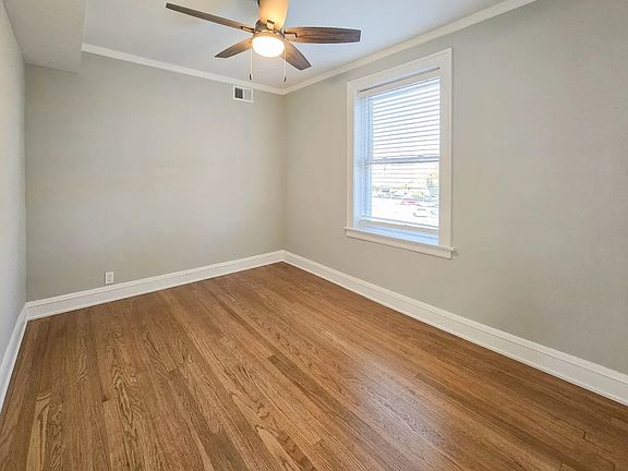 5th image of 5001 N Hermitage Ave
