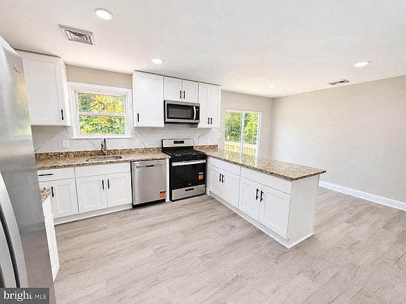 3rd image of 367 Broadlane Rd