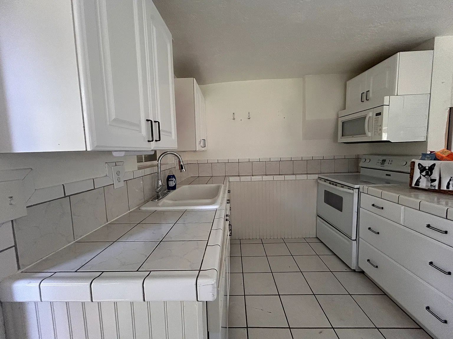 3 bed, 1225 sqft, $1,899 — Photo 3