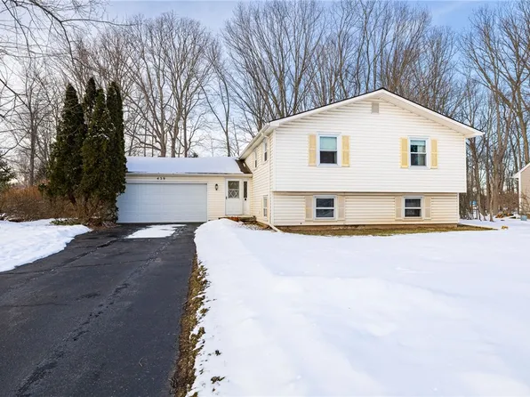 439 Tara Ln, Webster, NY 14580