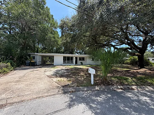 226 California Dr Photo 1