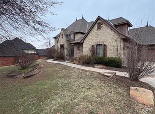 3216 Cumberland Dr, Edmond, OK 73034