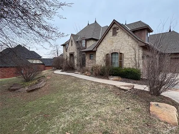 3216 Cumberland Dr, Edmond, OK 73034