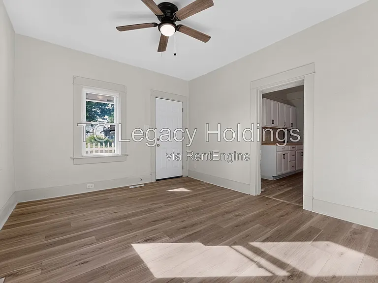 200 Reeves Ave — Photo 14