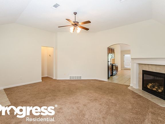 3rd image of 10254 Evening Hill Dr