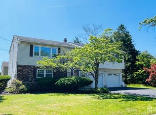 950 Newton St, North Brunswick, NJ 08902