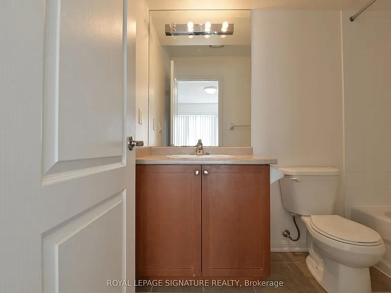 3135 Boxford Cres #6 — Photo 21