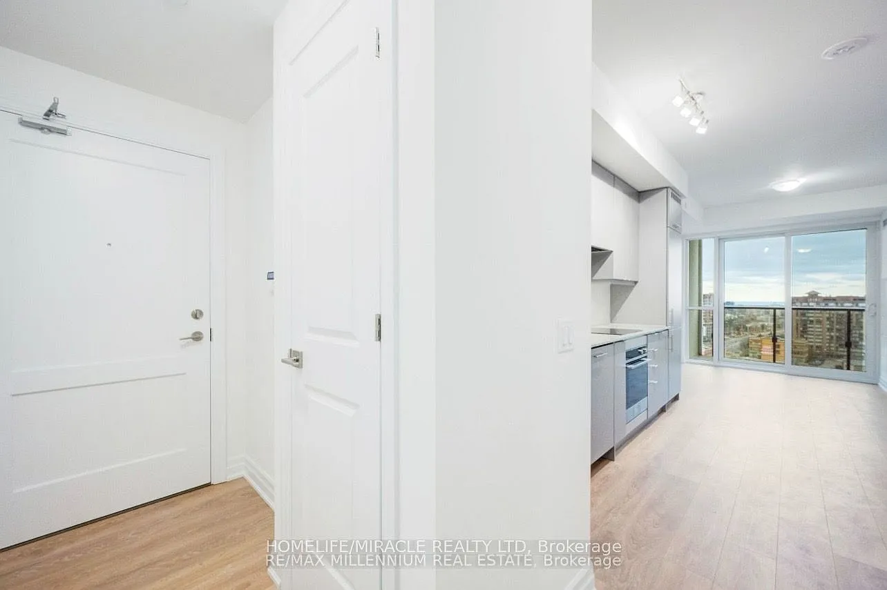 1 bed, $2,400 — Photo 3