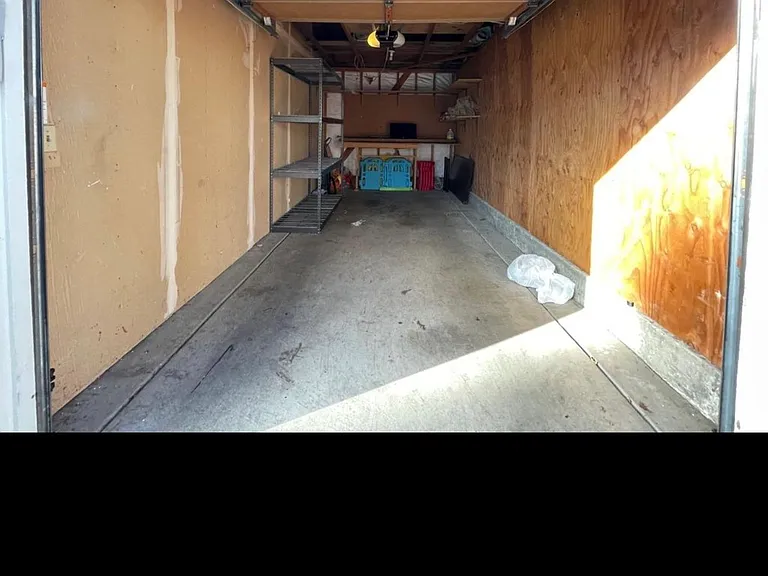 Briartree Dr — Photo 9