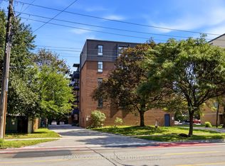 895 Kennedy Rd #406, Toronto, ON M1K 2E9