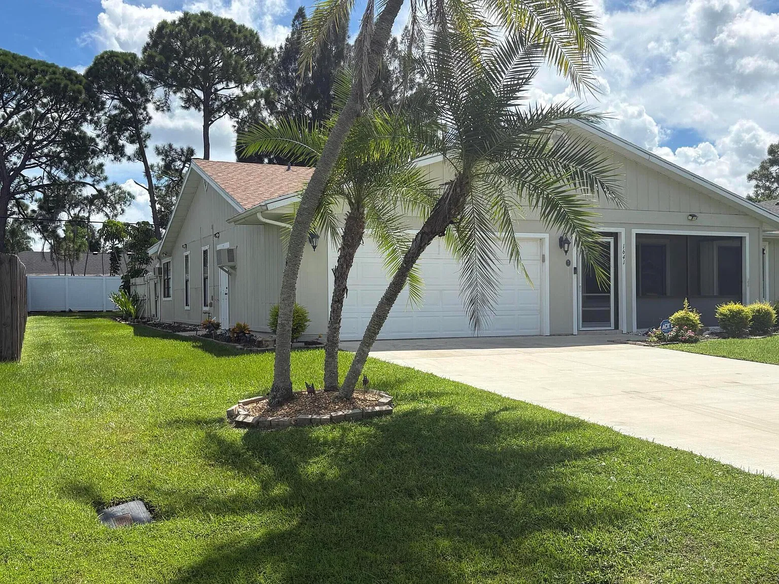 4 bed, 2.0 bath, 1540 sqft, $3,700 — Photo 3