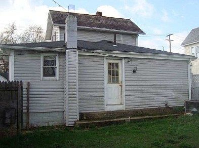 2nd image of 180 Hoover St