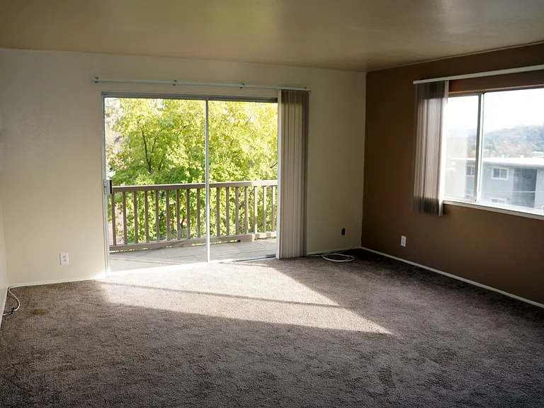 3572 Terrace Way — Photo 13