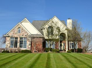4752 Lohr Rd, Ann Arbor, MI 48108