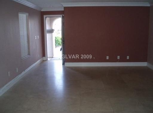 5th image of 10561 Foggy Glen Ave