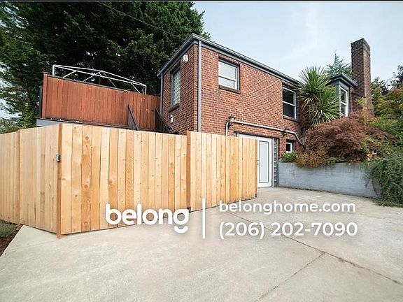 3rd image of 9203 Phinney Ave N